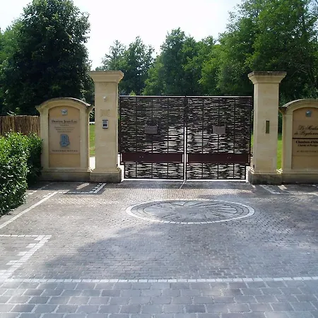 Le Moulin De Peychenval Bed & Breakfast